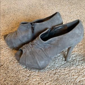 Open toe platform heels